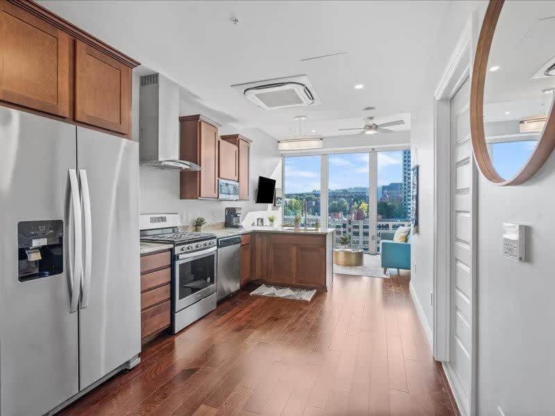 Cozysuites Roomy 1Br, Ppg Paints Arena, Pitts Pittsburgh Exteriör bild